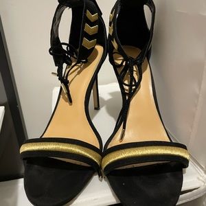 Black and Gold Pumps